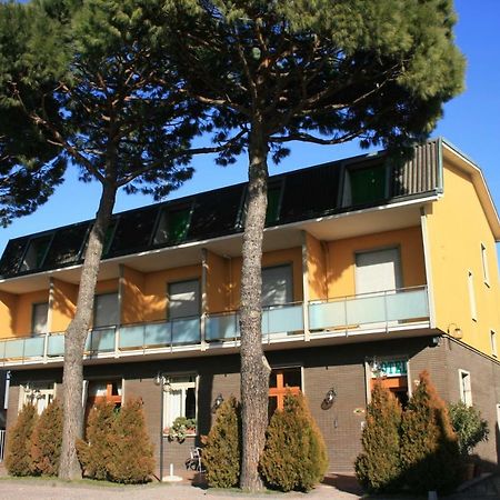 Albergo Nardini Lentate sul Seveso Exterior photo
